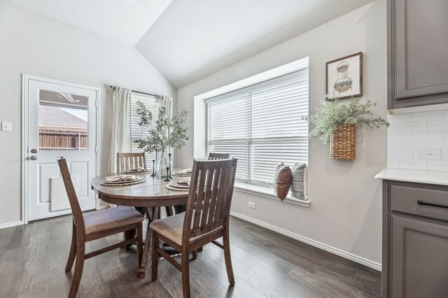 204 Magnolia Drive, Azle, TX 76020