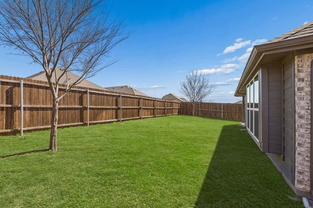 204 Magnolia Drive, Azle, TX 76020