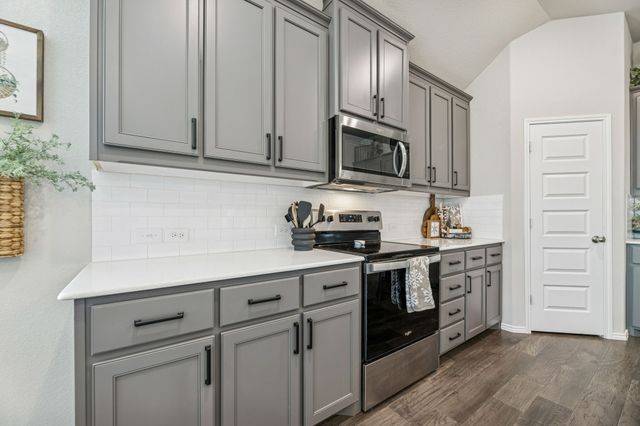 204 Magnolia Drive, Azle, TX 76020