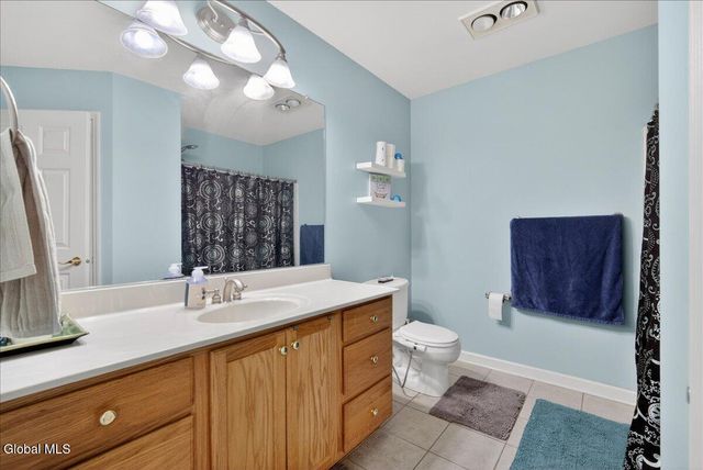 2015 Dobie Lane, Guilderland, NY 12303