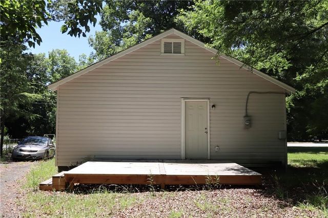 305 E Division Avenue, Salisbury, NC 28144