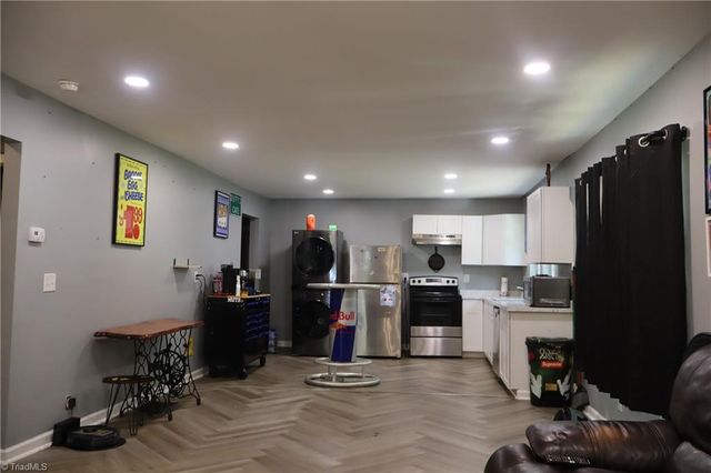305 E Division Avenue, Salisbury, NC 28144