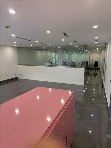 6304 NW 97th 8, Doral, FL 33174