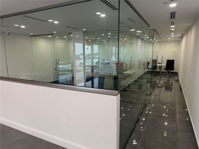 6304 NW 97th 8, Doral, FL 33174