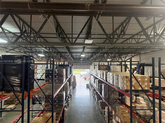 6304 NW 97th 8, Doral, FL 33174