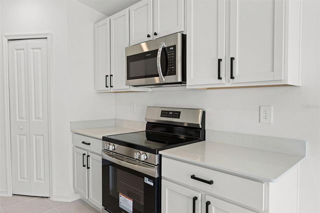 2110 LASSO LOOP, Eagle Lake, FL 33839