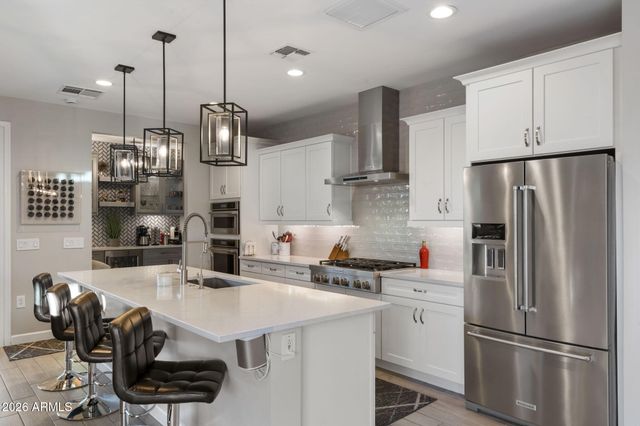 2248 E Questa Drive, Phoenix, AZ 85024