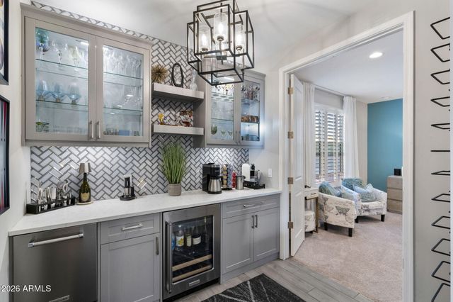 2248 E Questa Drive, Phoenix, AZ 85024