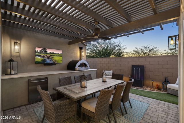 2248 E Questa Drive, Phoenix, AZ 85024