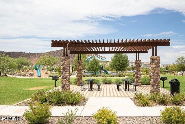 2248 E Questa Drive, Phoenix, AZ 85024