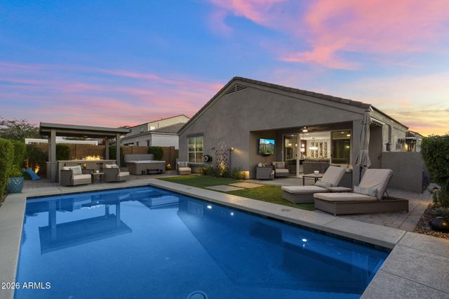 2248 E Questa Drive, Phoenix, AZ 85024