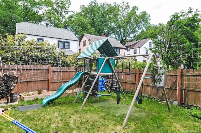 19 Fairway Street, Mount Vernon, NY 10552