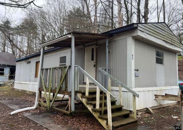79-87 N Old Greenfield Road, Ellenville, NY 12428