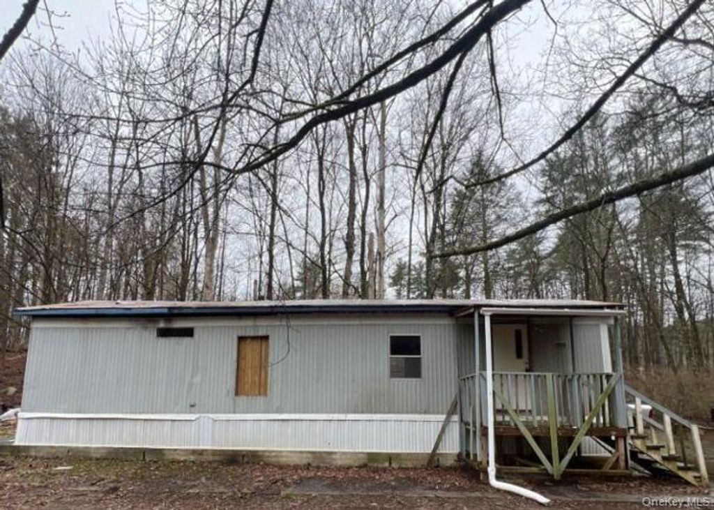 79-87 N Old Greenfield Road, Ellenville, NY 12428