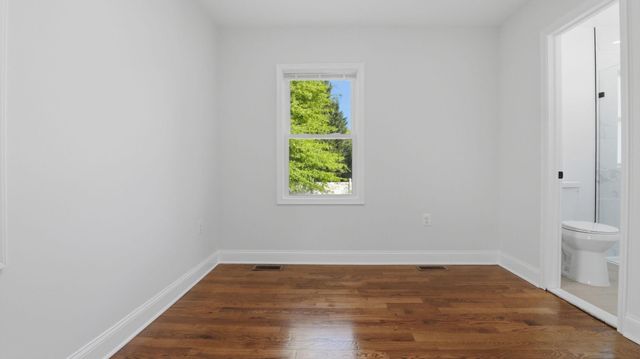 5633 JAMESTOWN RD, Hyattsville, MD 20782