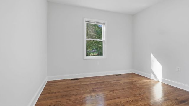 5633 JAMESTOWN RD, Hyattsville, MD 20782