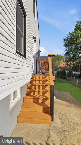 5633 JAMESTOWN RD, Hyattsville, MD 20782