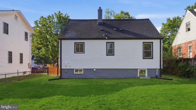 5633 JAMESTOWN RD, Hyattsville, MD 20782