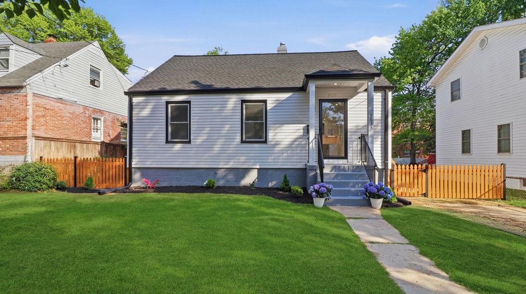 Image 3 of property listing at 5633 JAMESTOWN RD, Hyattsville, MD 20782