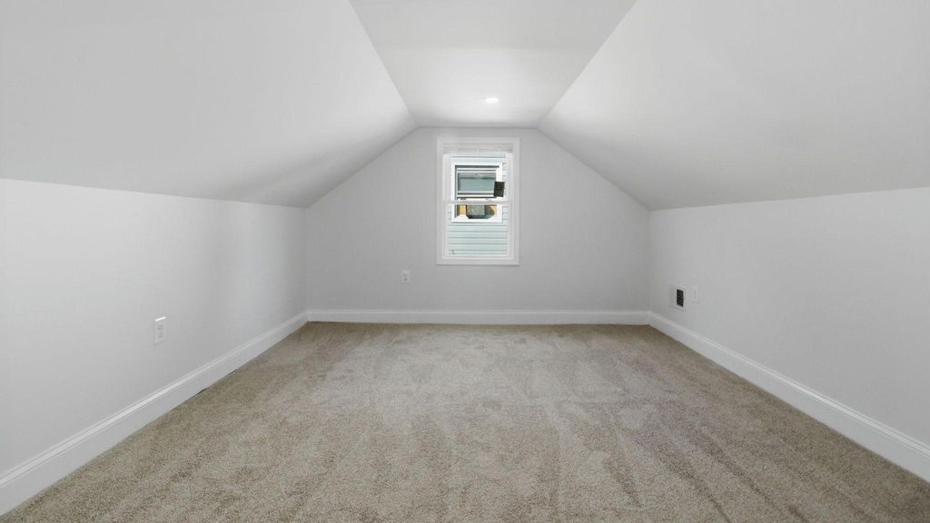 Image 27 of property listing at 5633 JAMESTOWN RD, Hyattsville, MD 20782