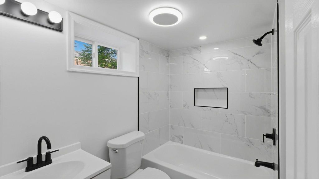 Image 36 of property listing at 5633 JAMESTOWN RD, Hyattsville, MD 20782