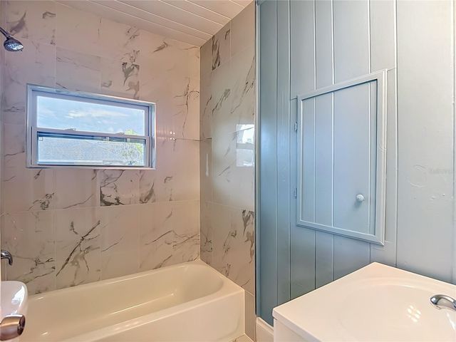 5903 LOUISIANA AVENUE, New Port Richey, FL 34652