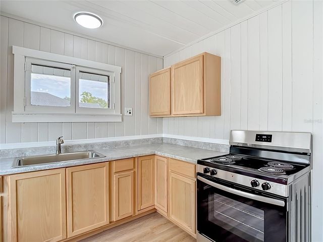 5903 LOUISIANA AVENUE, New Port Richey, FL 34652
