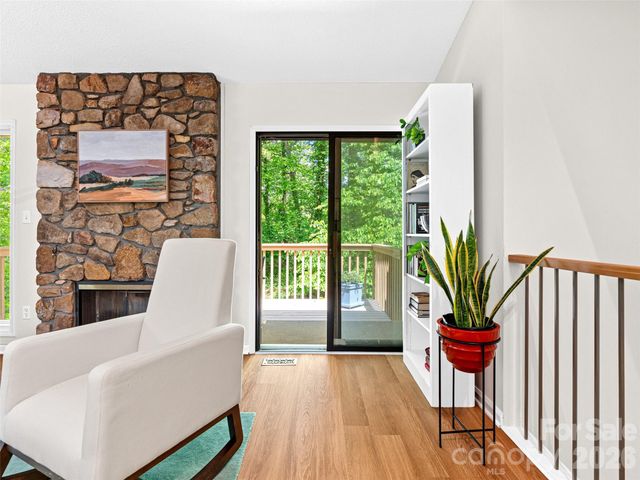 101 Beaver Ridge Road, Asheville, NC 28804