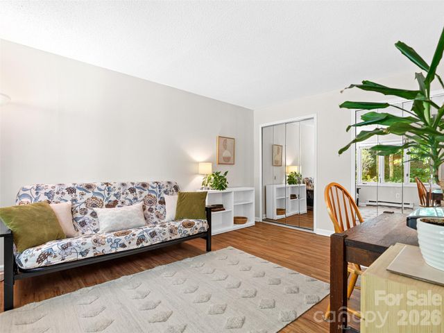 101 Beaver Ridge Road, Asheville, NC 28804
