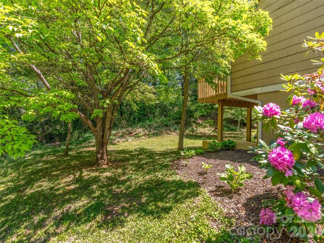 101 Beaver Ridge Road, Asheville, NC 28804