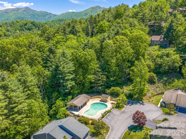 101 Beaver Ridge Road, Asheville, NC 28804