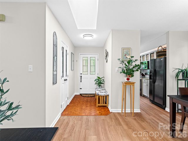 101 Beaver Ridge Road, Asheville, NC 28804