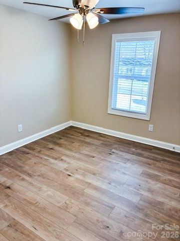 816 Evergreen Avenue, Kannapolis, NC 28081