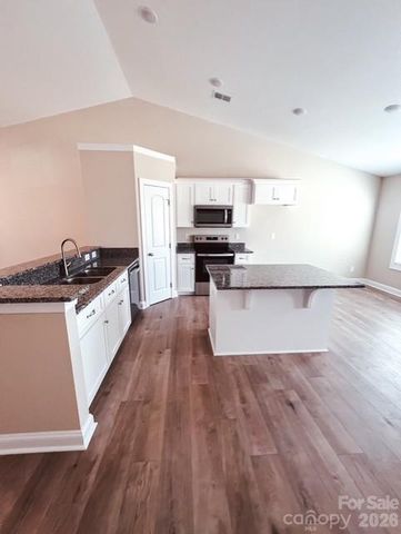 816 Evergreen Avenue, Kannapolis, NC 28081