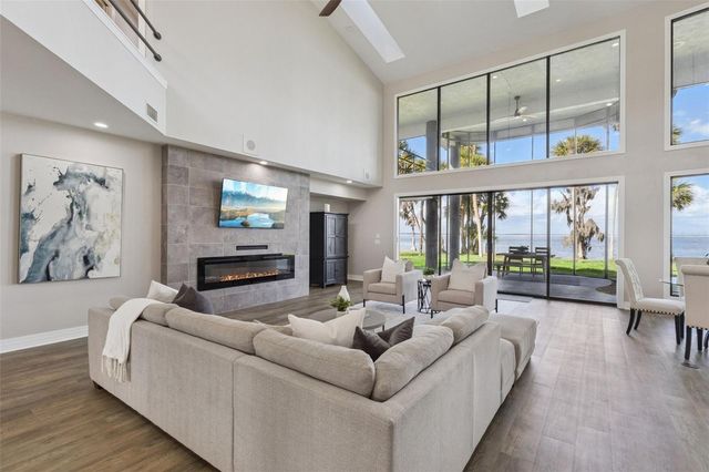 303 WATERWOOD DRIVE, Yalaha, FL 34797