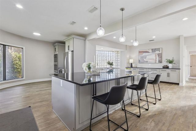 303 WATERWOOD DRIVE, Yalaha, FL 34797