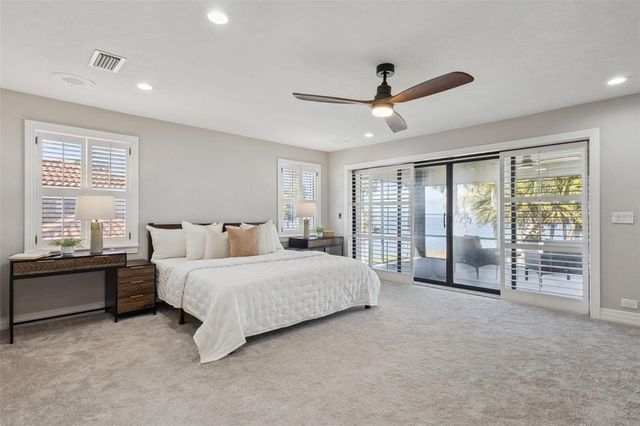 303 WATERWOOD DRIVE, Yalaha, FL 34797