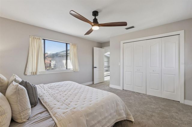 303 WATERWOOD DRIVE, Yalaha, FL 34797