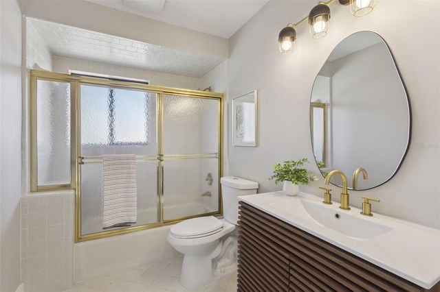 303 WATERWOOD DRIVE, Yalaha, FL 34797