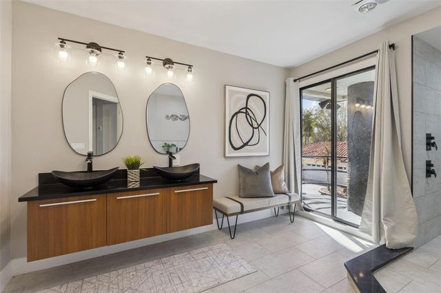 303 WATERWOOD DRIVE, Yalaha, FL 34797