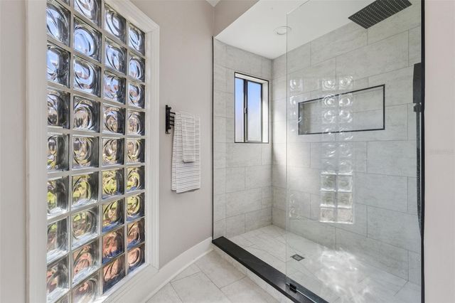 303 WATERWOOD DRIVE, Yalaha, FL 34797