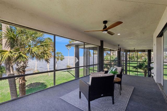 303 WATERWOOD DRIVE, Yalaha, FL 34797