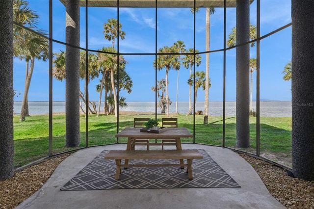 303 WATERWOOD DRIVE, Yalaha, FL 34797