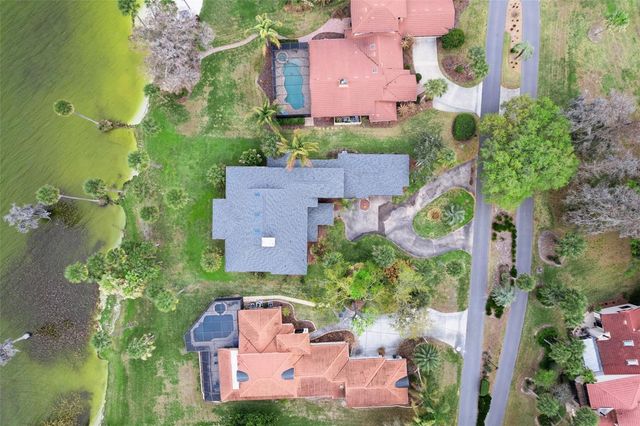 303 WATERWOOD DRIVE, Yalaha, FL 34797