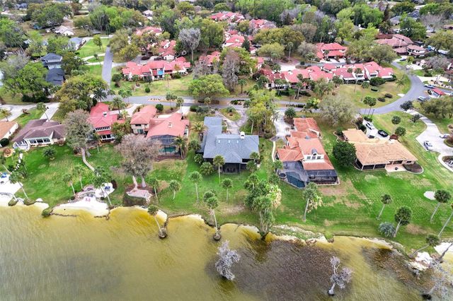 303 WATERWOOD DRIVE, Yalaha, FL 34797