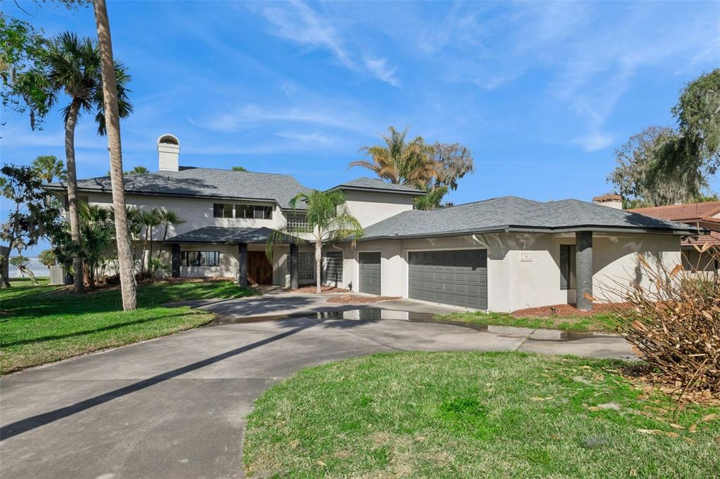 303 WATERWOOD DRIVE, Yalaha, FL 34797