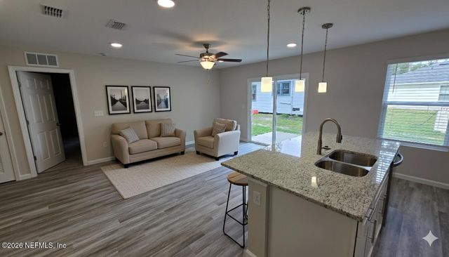 8112 PASCHAL Street, Jacksonville, FL 32220