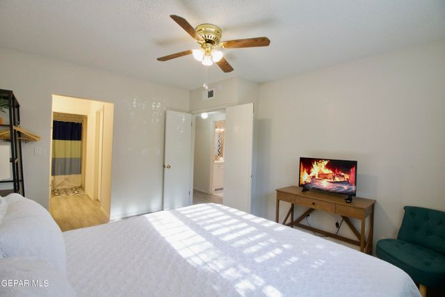 4614 N Stanton Street C-17, El Paso, TX 79902