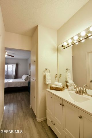 4614 N Stanton Street C-17, El Paso, TX 79902