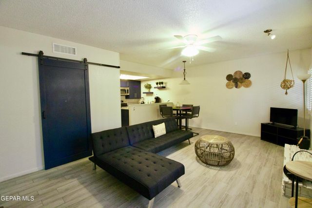 4614 N Stanton Street C-17, El Paso, TX 79902